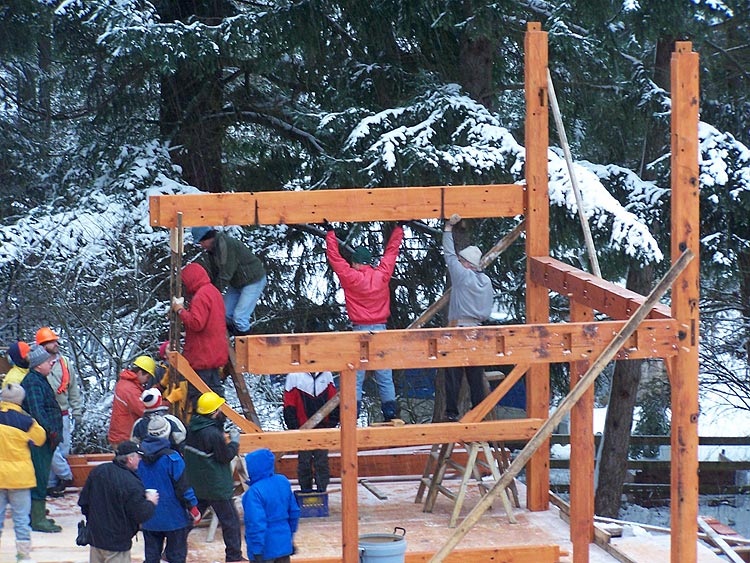 girt going into place